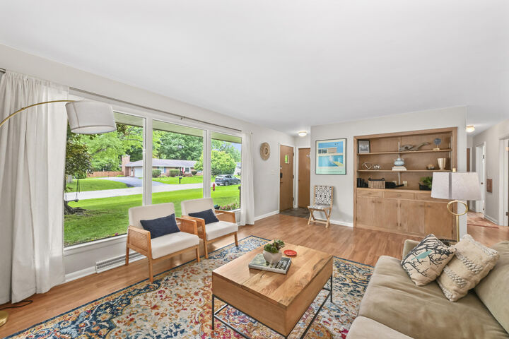 Property Photo:  2400 W Apple Tree Rd  WI 53209 