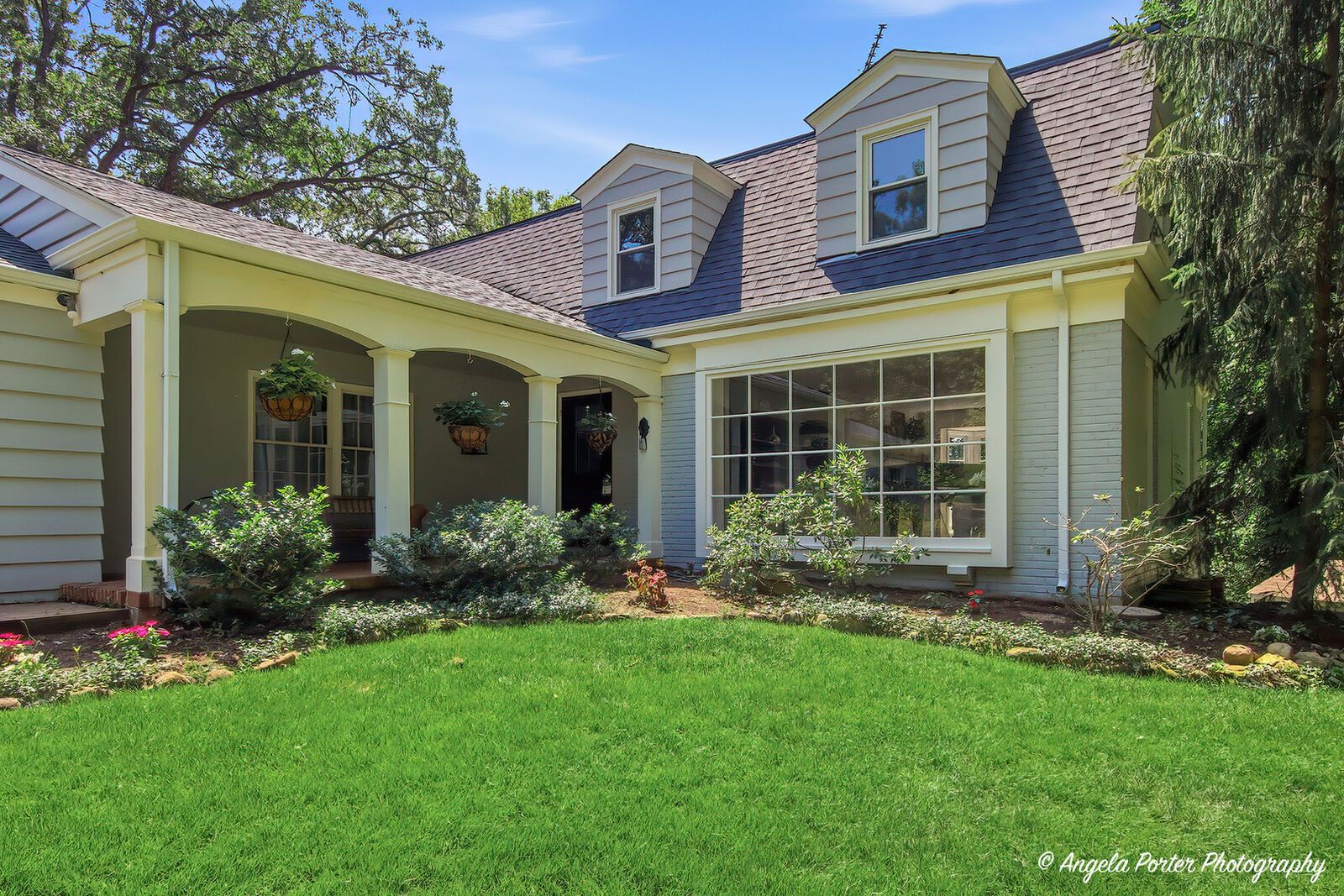 Property Photo: 15 Willet Way IL 60013
