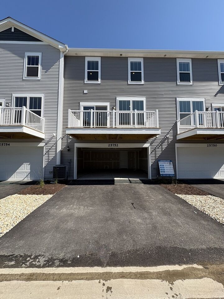 Property Photo: 25752 W Yorkshire Drive IL 60544