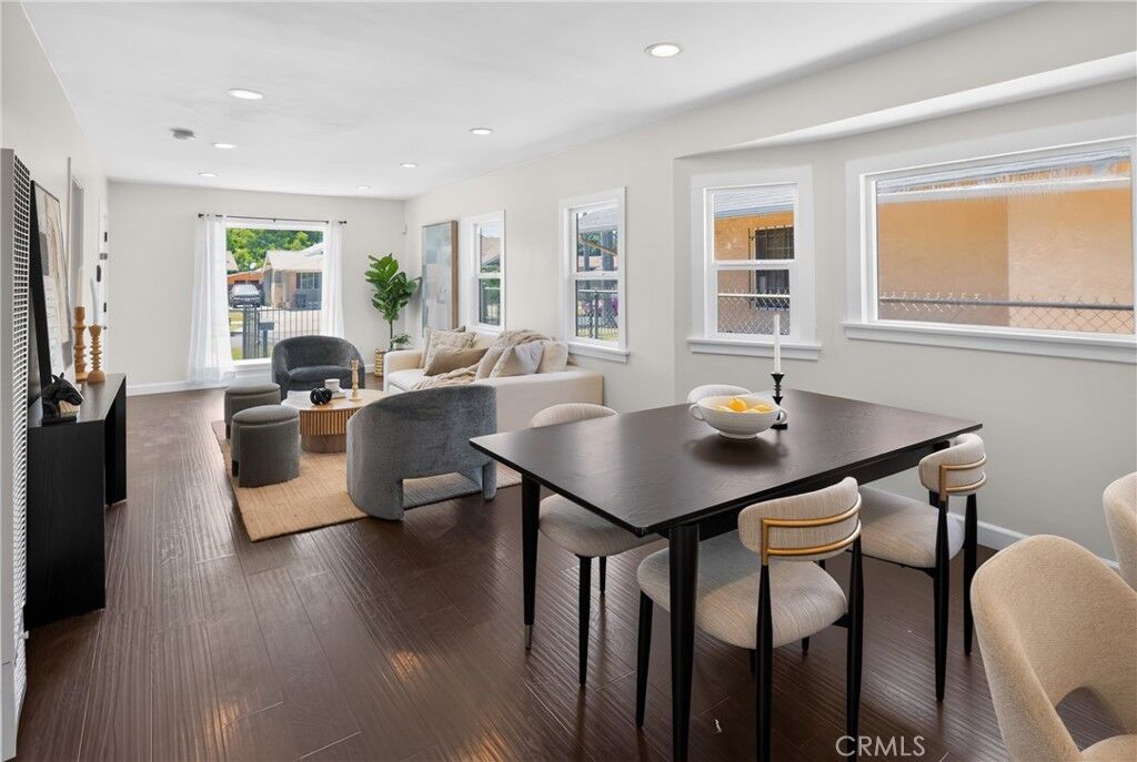 Property Photo:  4904 S Van Ness Avenue  CA 90062 
