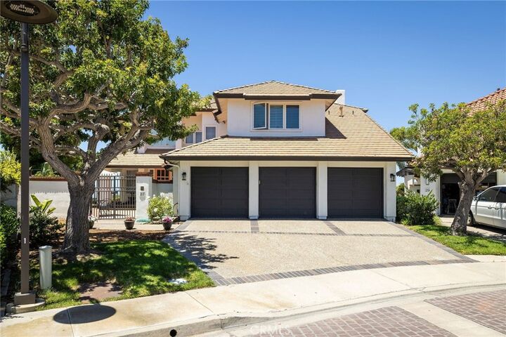Property Photo:  27 Los Monteros Drive  CA 92629 