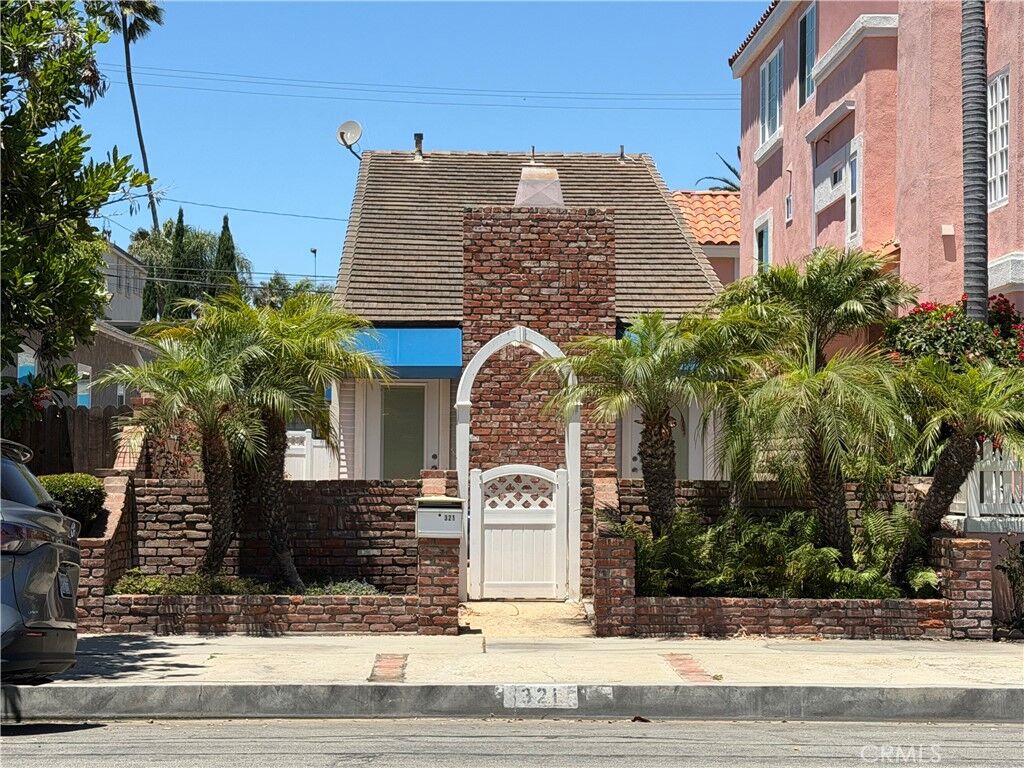 Property Photo:  321 8th  CA 92648 