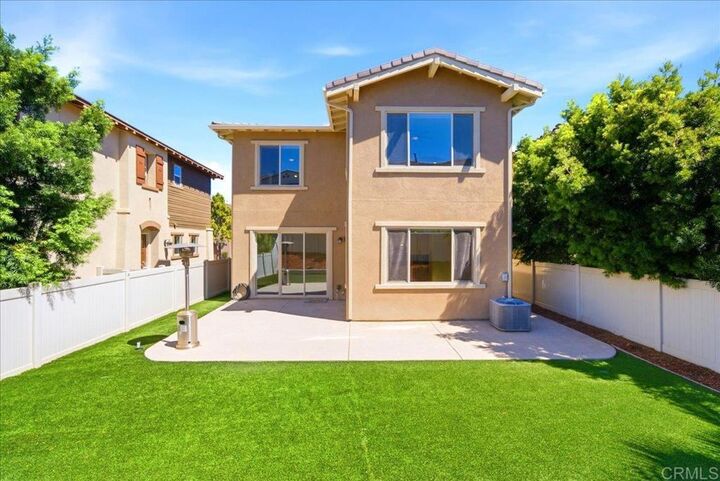 Property Photo:  1267 Via Candelas  CA 92056 
