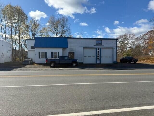 Property Photo:  2 Atlantic Highway  ME 04861 