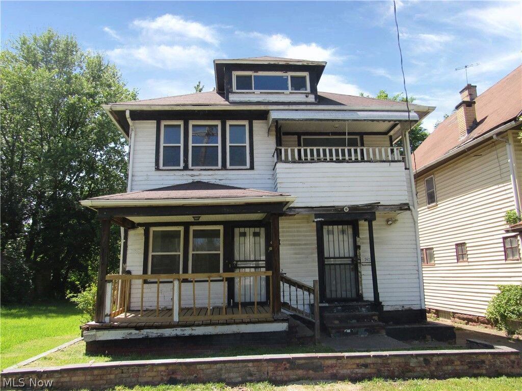 Property Photo: 742 Linn Drive OH 44108
