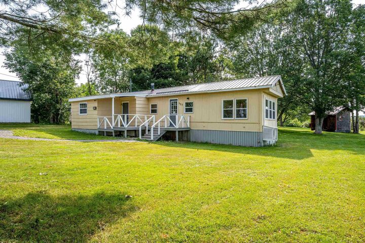 Property Photo: 527 Falmouth Dyke Road NS B0P 1P0
