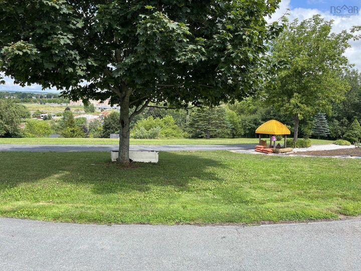 Property Photo: 9 Brightman Avenue NS B0N 2T0