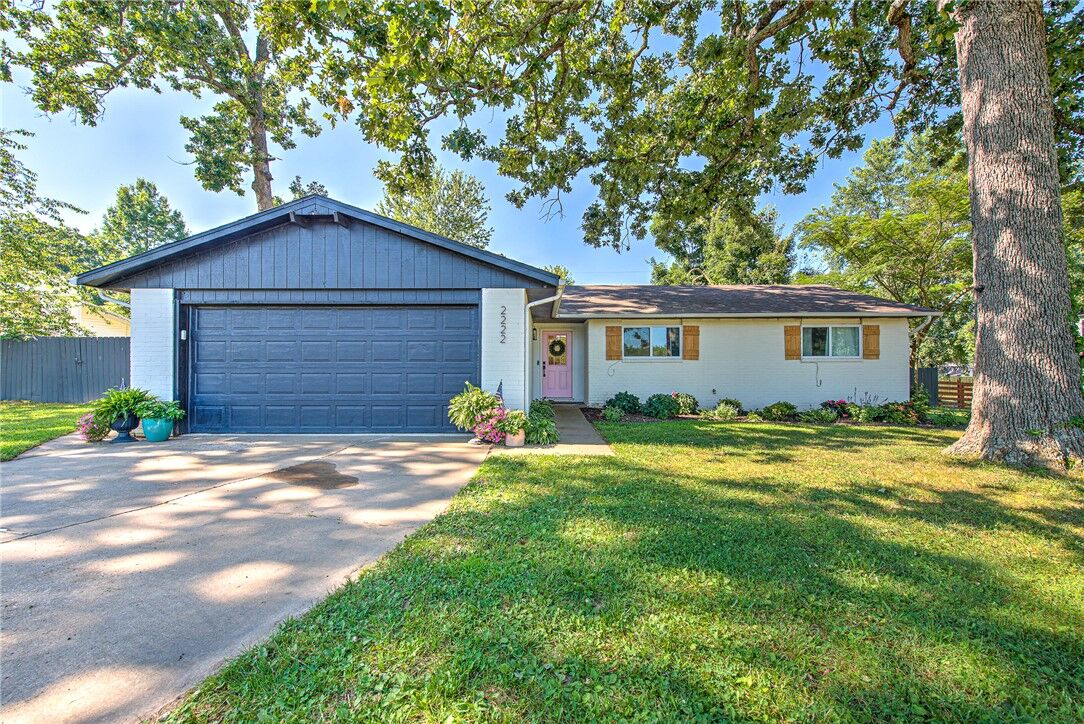 Property Photo: 2222 W Perry Road AR 72758