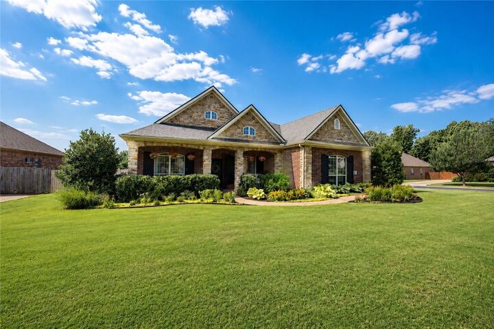 Property Photo:  5603 Sombreado Road  AR 72703 