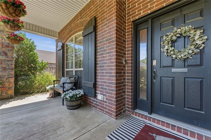Property Photo: 5603 Sombreado Road AR 72703