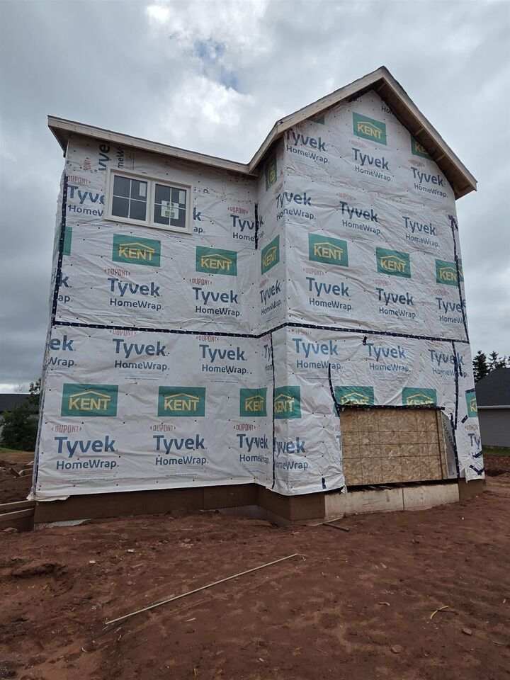 46 Emily Drive — photo 1