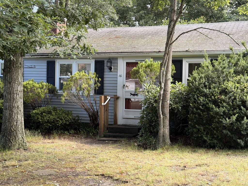 Property Photo:  16 Lake Road East  MA 02673 