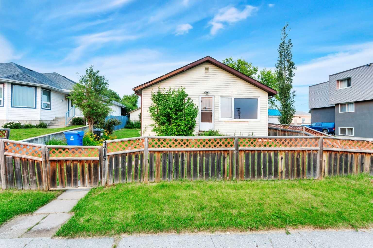Property Photo: 4715 48 Street AB T4T 1C3