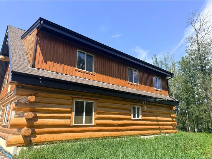 Property Photo: 382044 Highway 761 AB T0M 0P0