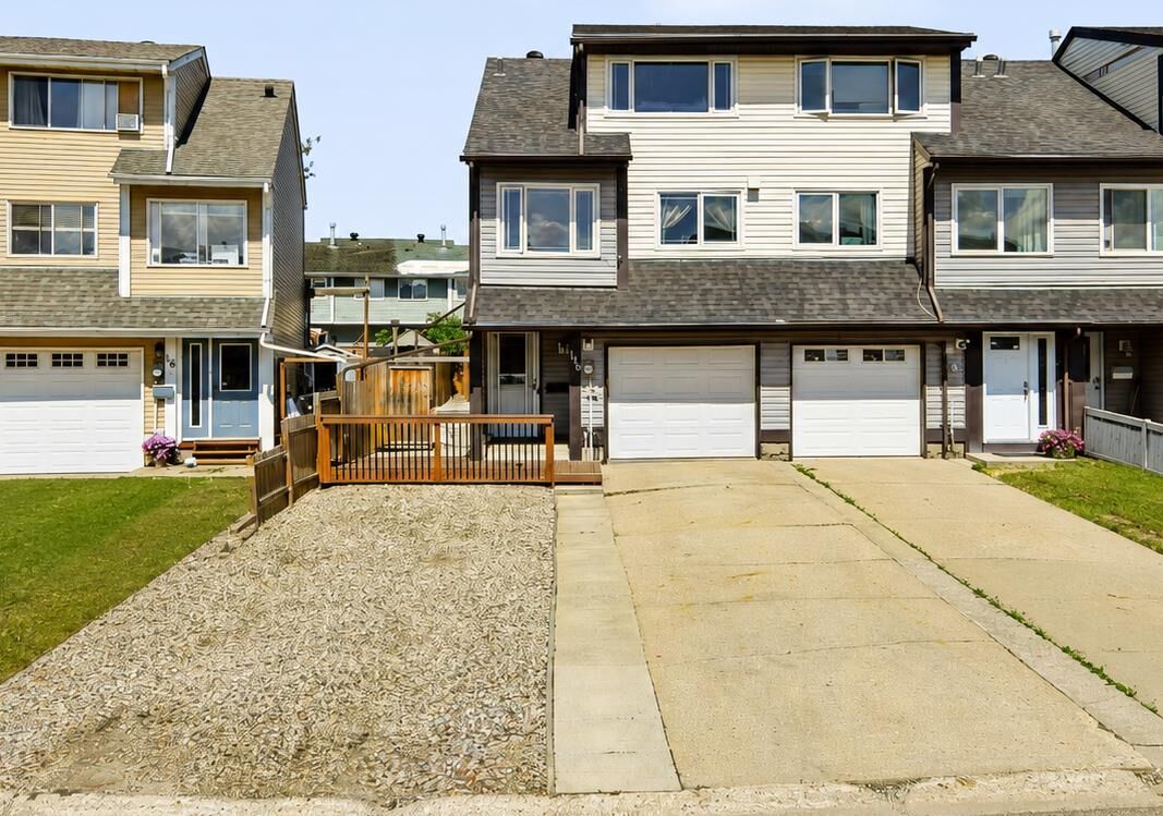 Property Photo: 116 Williscroft Place AB T9H 4P7