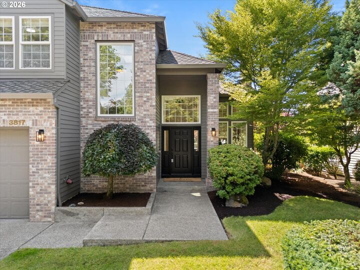 Property Photo: 3817 NW 120th Ter OR 97229