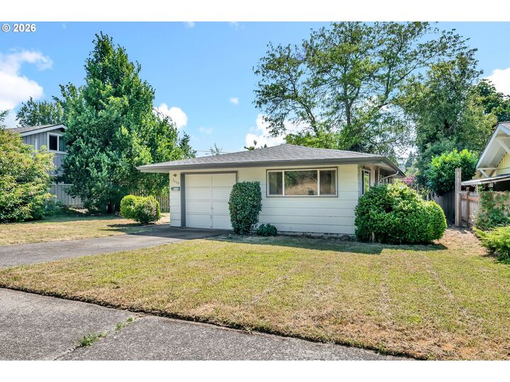 Property Photo: 3420 Harris St OR 97405