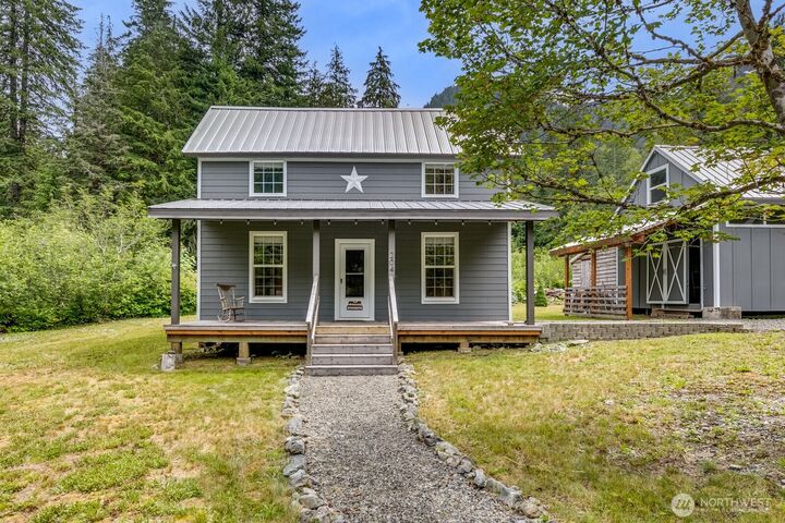 Property Photo:  204  Whitton Avenue  WA 98252 
