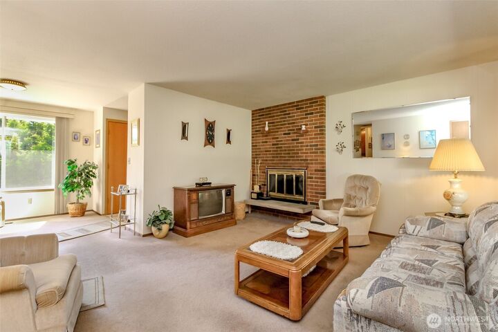 Property Photo: 31244 9th Avenue S WA 98003