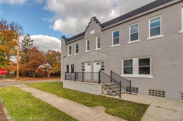 Property Photo:  4507 High Street  MI 48229 