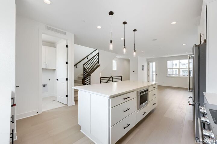 Property Photo:  10904 E Hinsdale Circle  CO 80112 