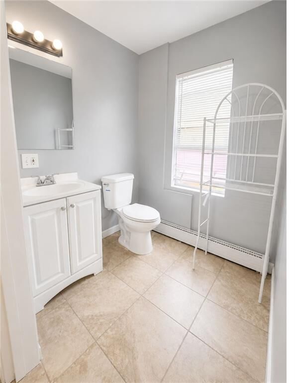 Property Photo: 40 Norwich Avenue 3 RI 02905