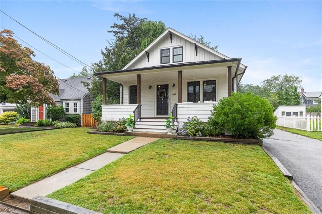 Property Photo:  15 Berwick Place  RI 02916 