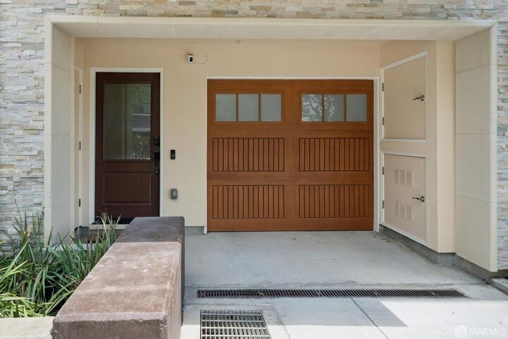Property Photo:  12 Summit Way  CA 94132 