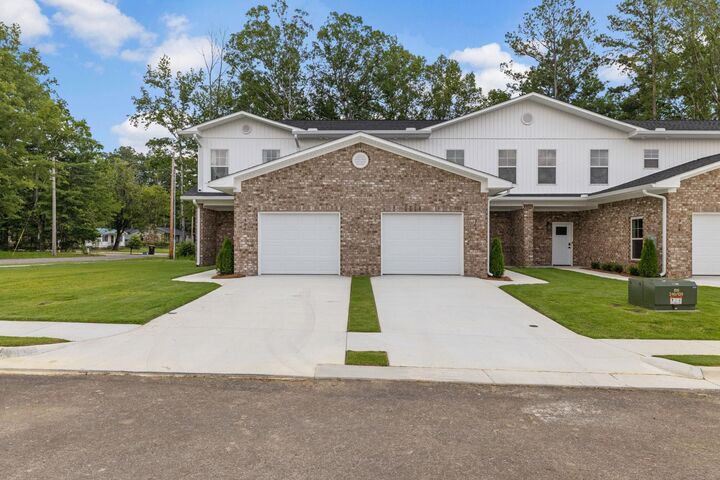 Property Photo:  308 Garden St  AL 35055 