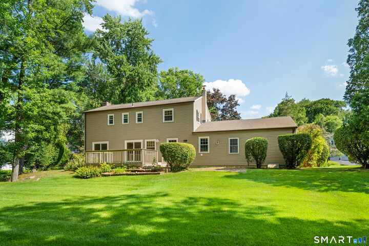 Property Photo:  264 Skyview Drive  CT 06902 
