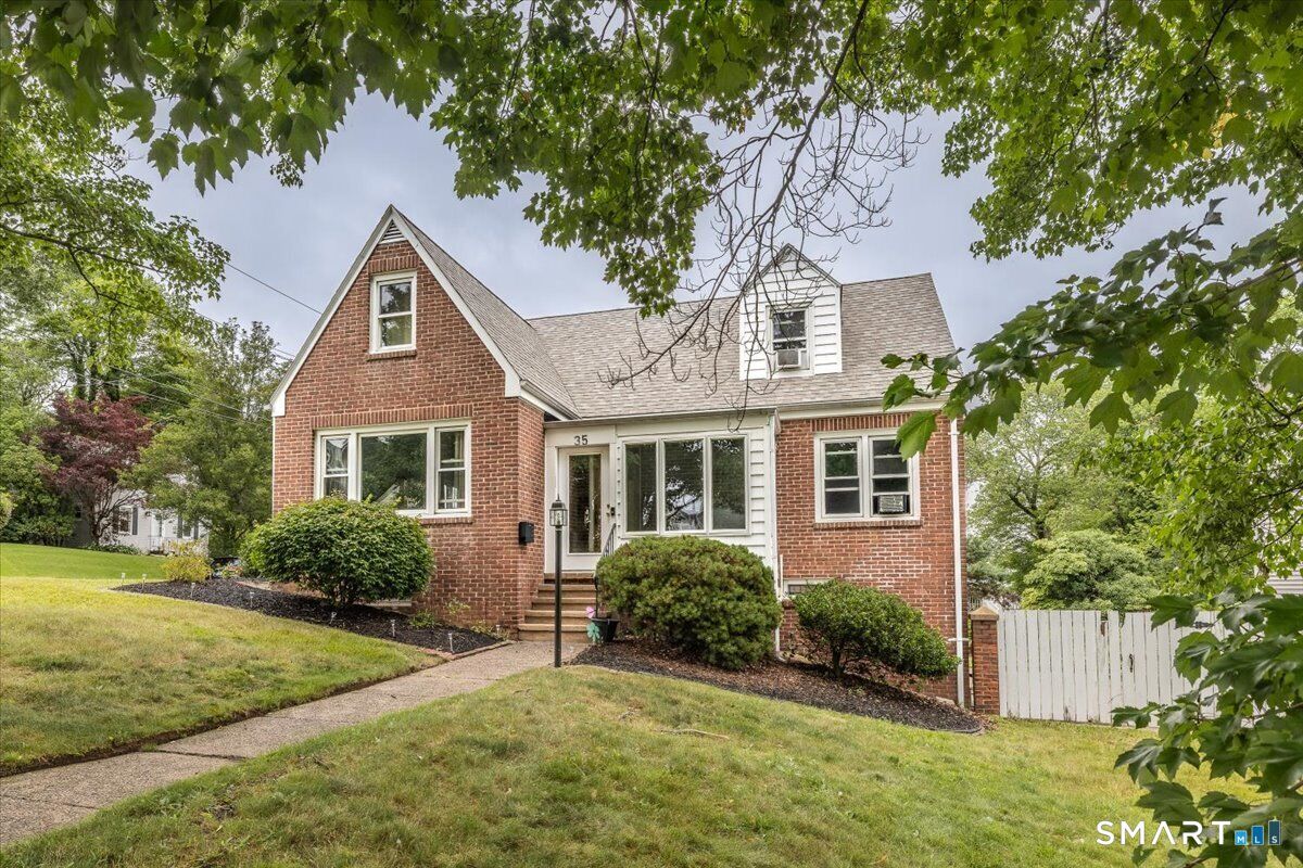 Property Photo: 35 Cove Street CT 06516