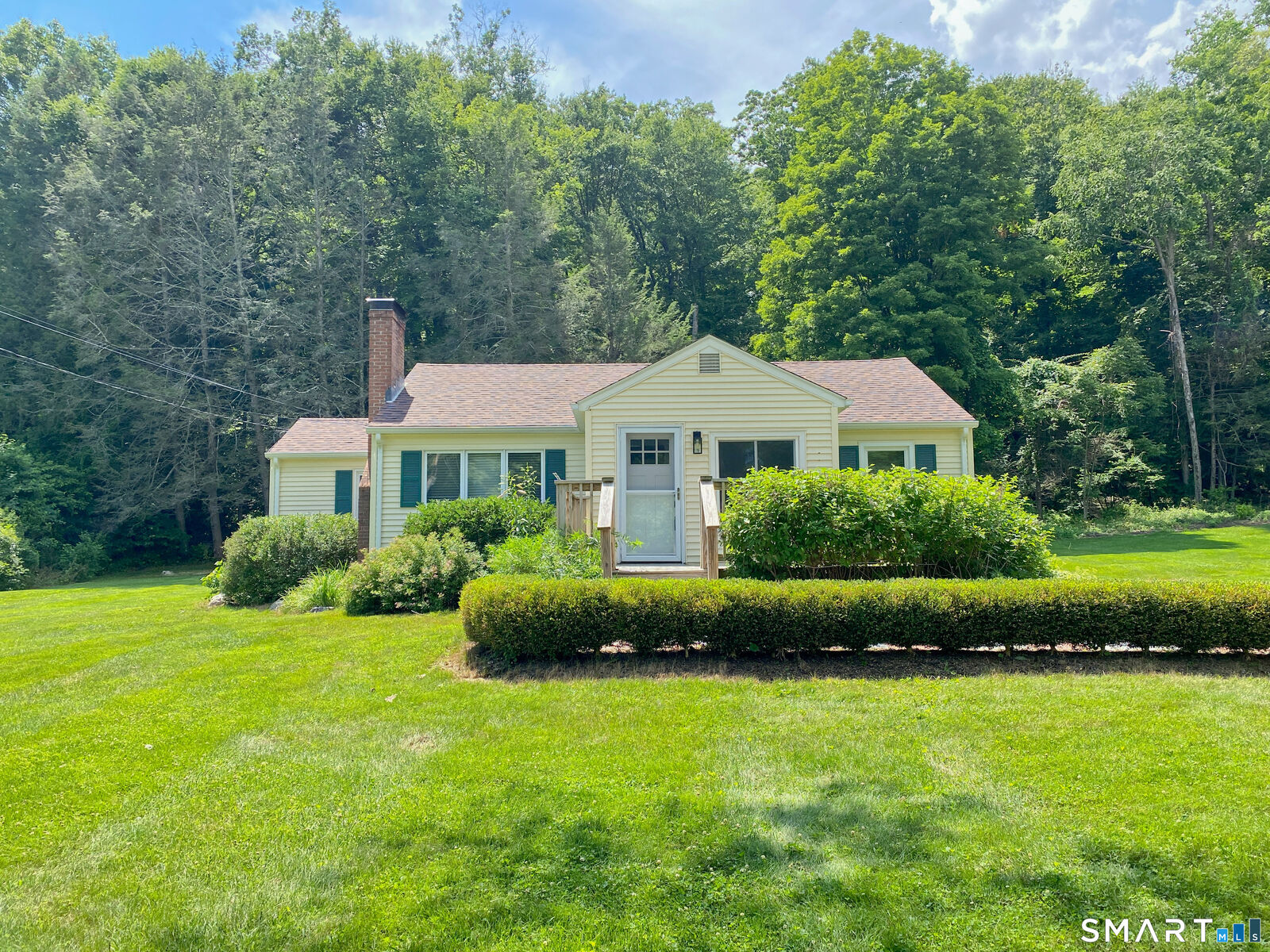 Property Photo: 5-R Broad Hill Road CT 06090