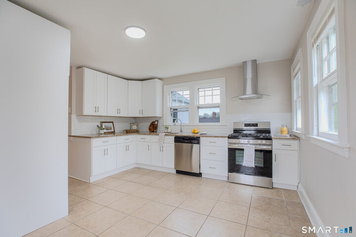 Property Photo: 219 Jordan Lane CT 06109