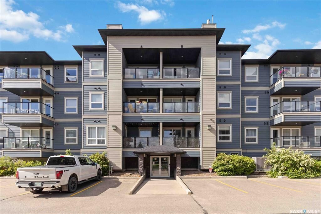 Property Photo: 108 Willis Crescent 4117 SK S7T 0N3
