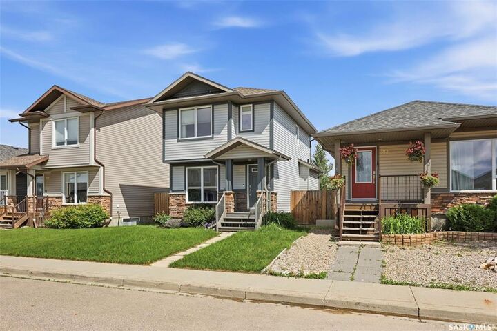 Property Photo: 911 Glenview Cove SK S0K 0A2