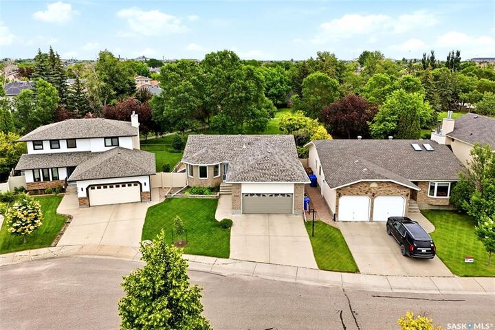 Property Photo: 5414 Ballantine Court SK S4X 4K4