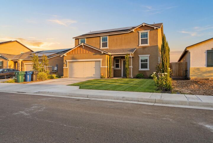 Property Photo:  1738 Justice Avenue  CA 93274 