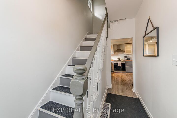 Property Photo:  22 St Johns Way  ON K7S 2B8 