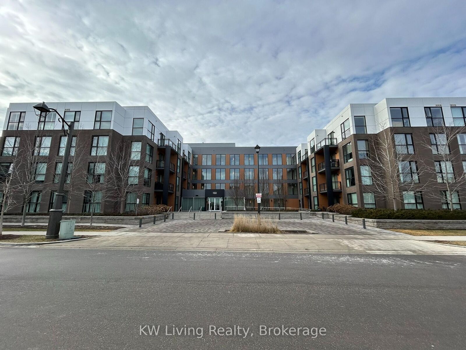 Photo de la propriété:  150 Sabina Drive 210  ON L6H 0W3 
