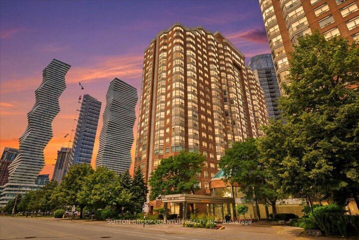 Property Photo:  335 Webb Drive Ph106  ON L5B 4A1 