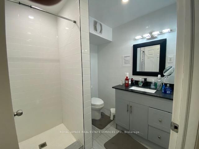 Property Photo:  206 Carlton Street 102  ON M5A 2L1 