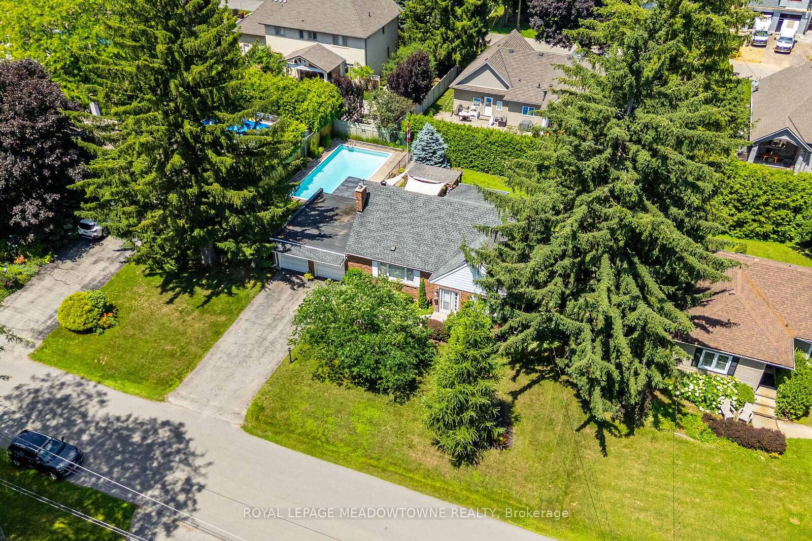 Property Photo: 33 Parker Avenue ON L9G 1A6