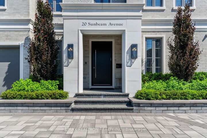 Property Photo:  20 Sunbeam Avenue  ON M3H 1W7 