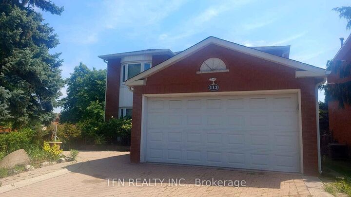 Property Photo: 112 Trafalgar Square ON L4J 7M9