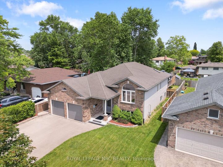 Property Photo:  346 Clare Avenue  ON L3C 5R2 