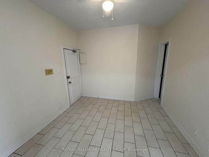 Property Photo: 120 Murray Street 3 ON K1N 7E6