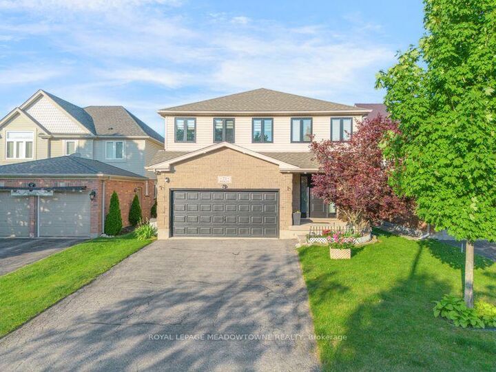71 McFarlane Drive — photo 1