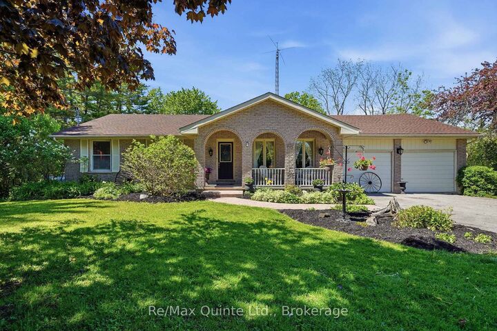 Property Photo:  1678 County Road 3 N/A  ON K0K 1L0 