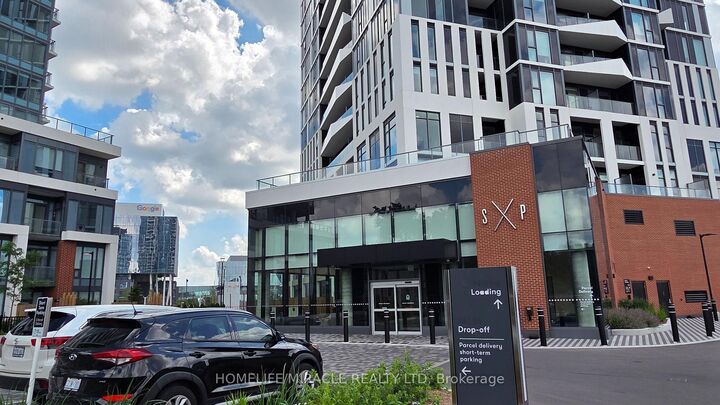 Property Photo: 25 Wellington Street S 3008 ON N2G 0G5