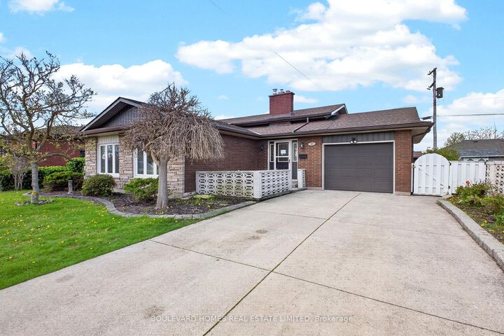 Property Photo: 66 Watt Avenue ON L3B 1J3